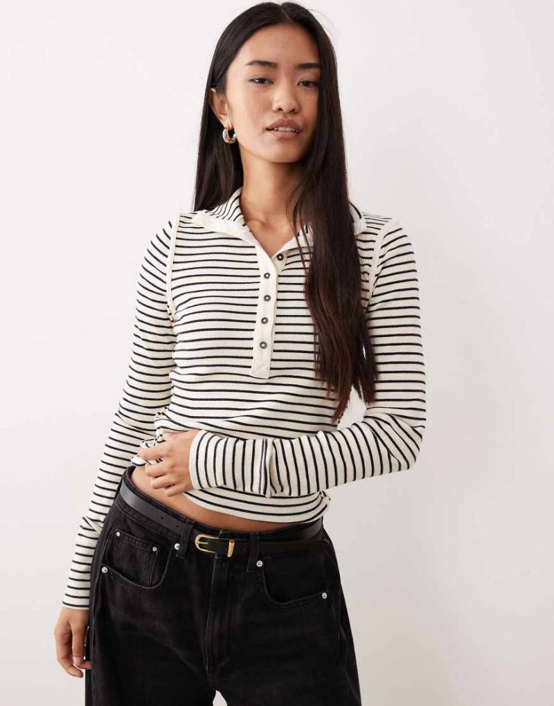 Free People - Lake Jamie - Langärmliges Henley-Oberteil in Tea-Combo mit Knopfleiste-Bunt von Free People