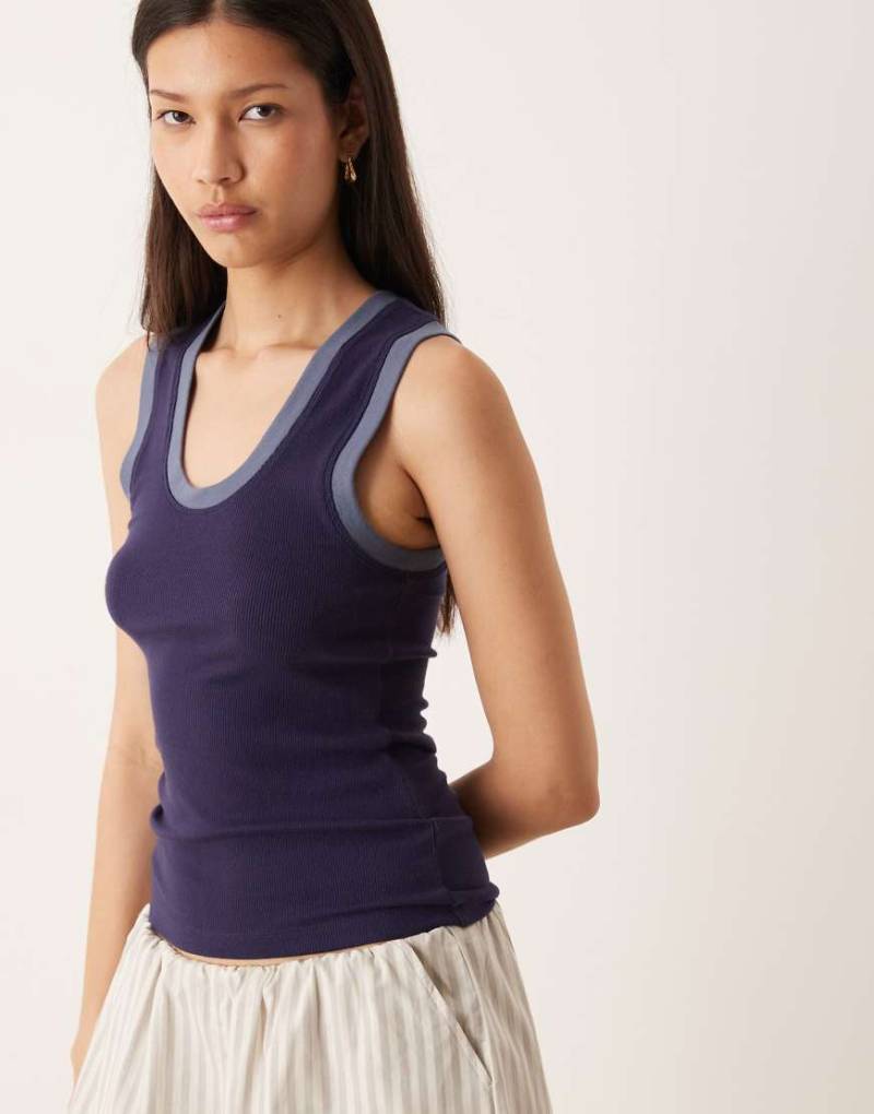 Free People - Longer Days - Tanktop in Peacoat-Blau von Free People