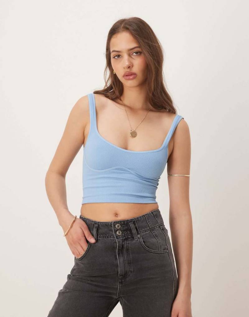 Free People - Meg - Nahtloses, kurzes Oberteil in Blau von Free People
