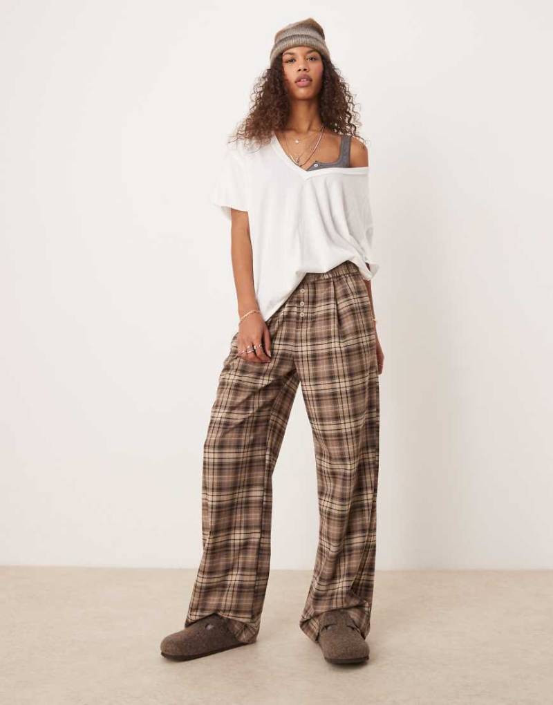 Free People - Nina - Oversize-T-Shirt in Elfenbein mit V-Ausschnitt-Weiß von Free People