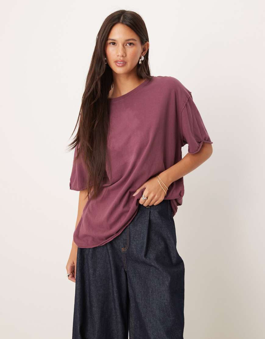Free People - Nina - Oversize-T-Shirt in Kastanienbraun-Lila Free People - Nina - Oversize-T-Shirt in Kastanienbraun-Lila von Free People