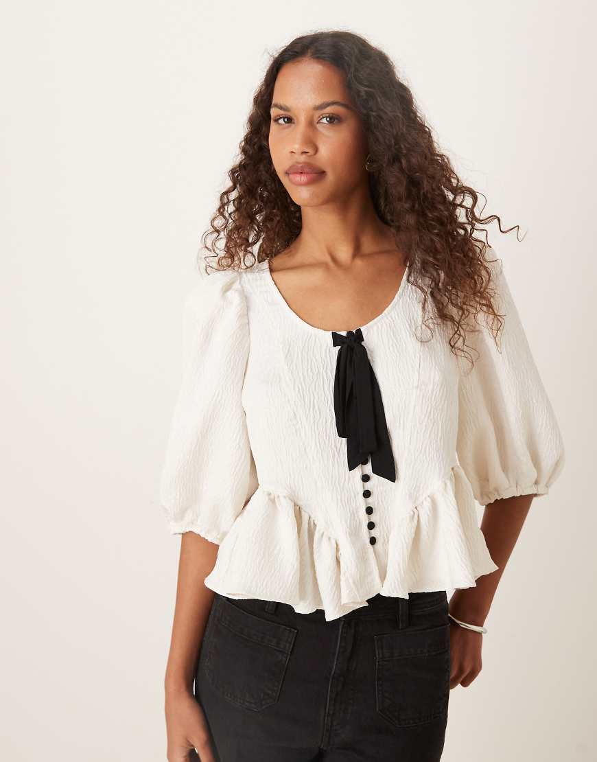 Free People - Pamela - Oberteil in Elfenbein mit Schleife-Rosa von Free People