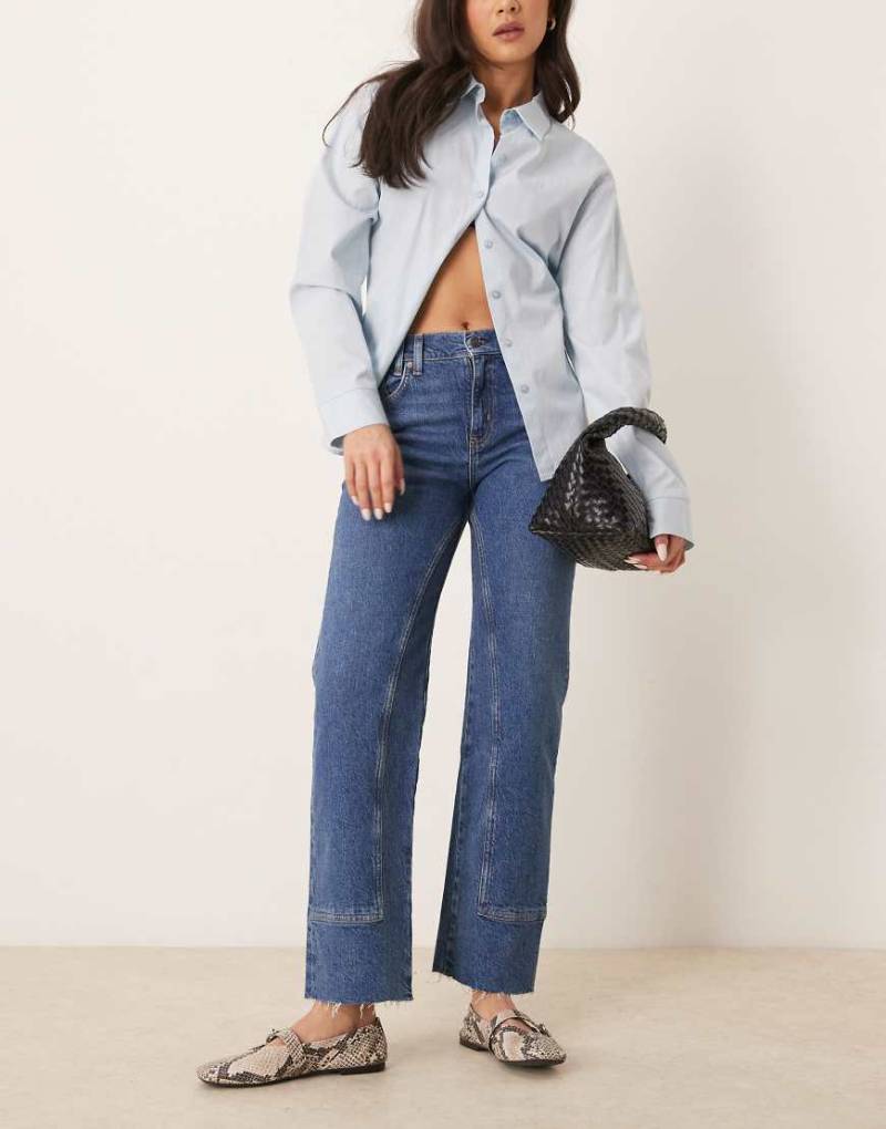 Free People - Risk Taker - Mittelhohe Jeans in Be Bold Blue mit geradem Bein-Blau von Free People