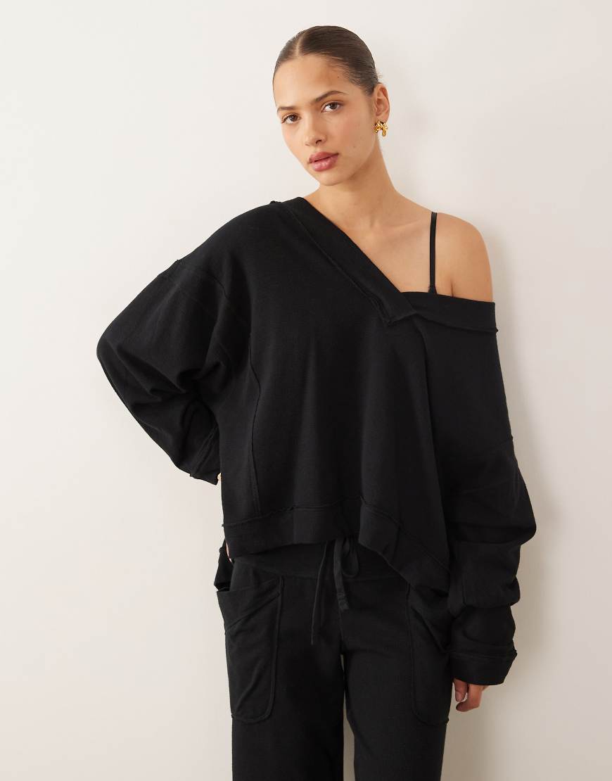 Free People - Staycation - Lounge-Pullover in Schwarz mit V-Ausschnitt, Kombiteil von Free People