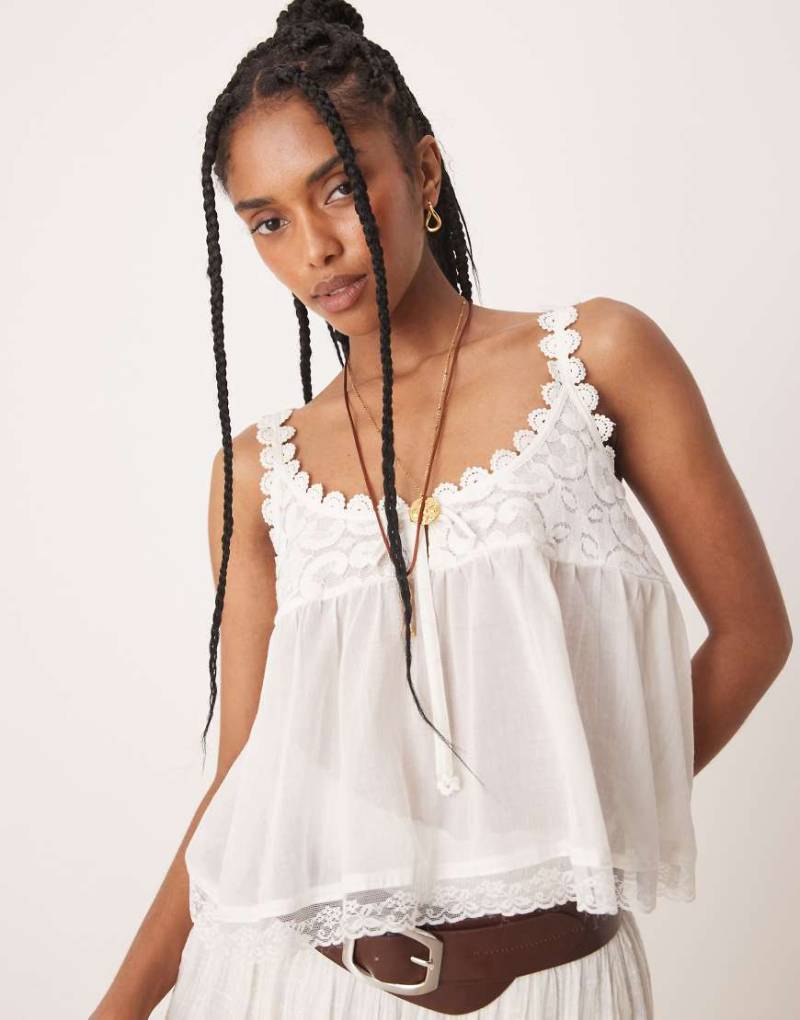 Free People - Stevie - Camisole-Tanktop in cleanem Elfenbein mit Spitze-Weiß von Free People