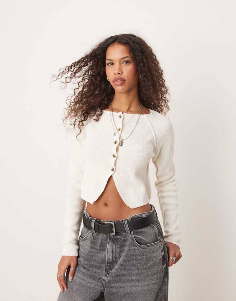 Free People - Sydney - Knapp geschnittene Strickjacke in optischem Weiß von Free People