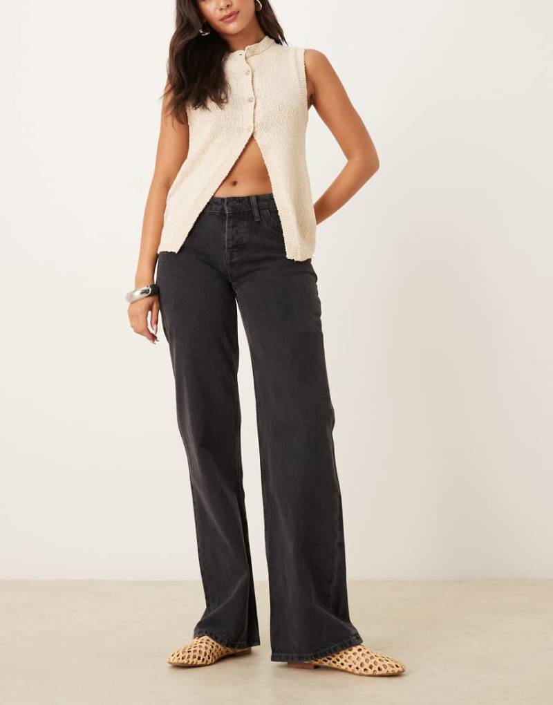 Free People - Tennessee - Boyfriend-Jeans in verwaschenem Schwarz mit niedrigem Bund von Free People