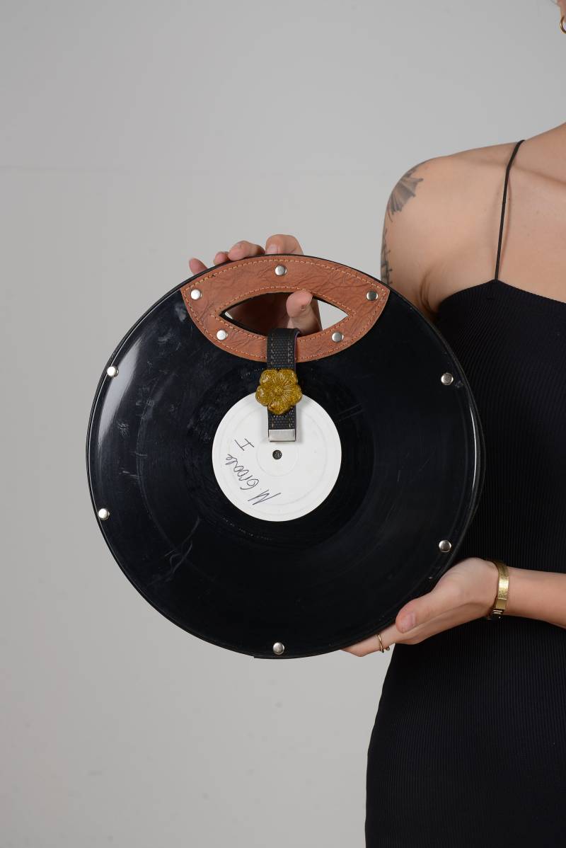 Long Play Lp Vegan Tasche, Recycelte Schallplatte Verwendet. Geschenk Für Sie, Beste Nachttasche, Partytasche Long Play Lp Vegan Tasche, Recycelte Schallplatte Verwendet. Geschenk Für Sie, Beste Nachttasche, Partytasche von FreeFallAtelier