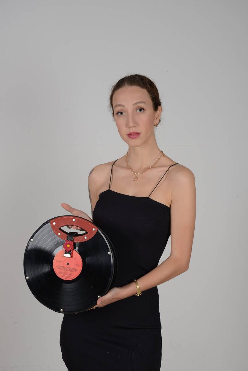 Long Play Record Vegan Bag, Recycelte Schallplatte Verwendet. Geschenk Für Sie, Nachttasche, Partytasche. Crossbody Und Henkel Tasche Long Play Record Vegan Bag, Recycelte Schallplatte Verwendet. Geschenk Für Sie, Nachttasche, Partytasche. Crossbody Und Henkel Tasche von FreeFallAtelier