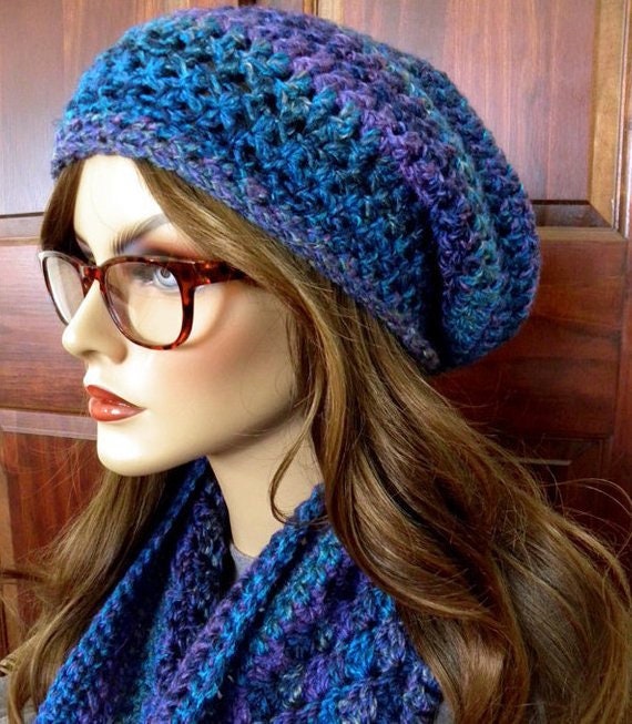 Blauer Streifen-Winter-Infinity-Schal-Set, Blaue Slouchy-Mütze, Mütze Und Schal-Set, Winter-Accessoires, Geschenk Für Frauen Jugendliche von FreeSpiritHats