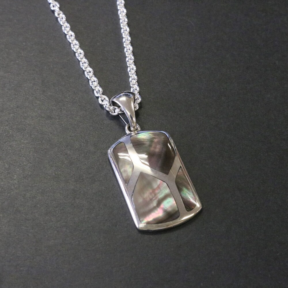 Reversible Sterlingsilber Anhänger Mit Schwarzen Perlmutt | Vorne Und Weißem | Hinten | Handgefertigt in Tokio Reversible Sterlingsilber Anhänger Mit Schwarzen Perlmutt | Vorne Und Weißem | Hinten | Handgefertigt in Tokio von FreeStyleTokyo