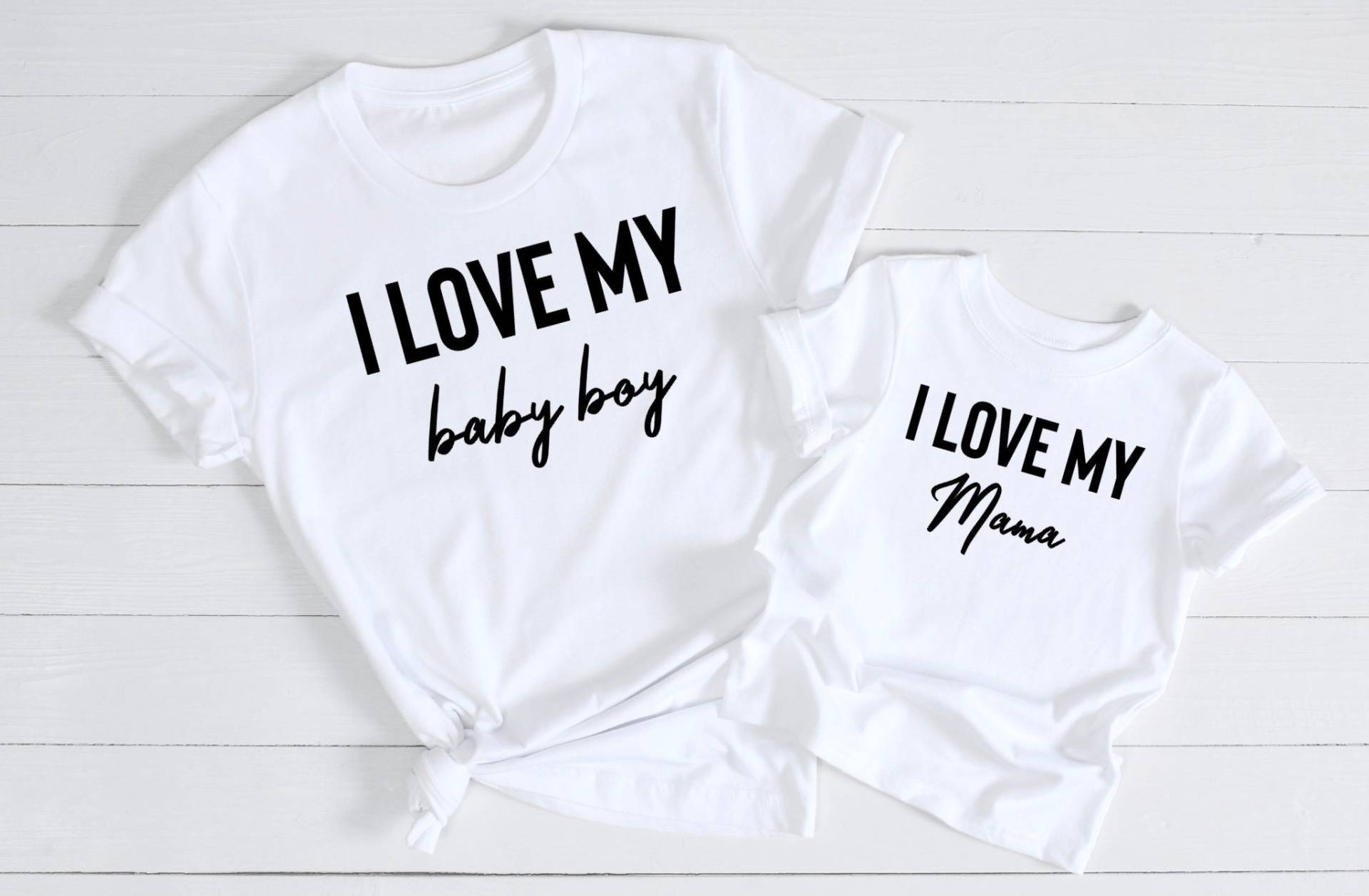 Love My Boy - Just A Mama Who Loves Her Boy Passende T-Shirts Zum Muttertag Geschenk Für Kinder Und Mama von FreeWillFashion