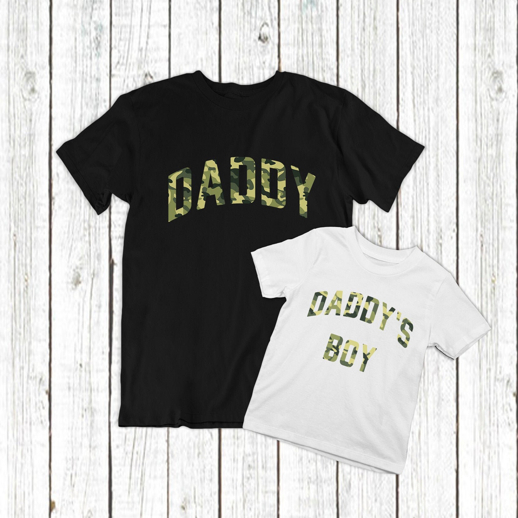 Papa Und S Boy, Passende Camo Druck Väter Tag T-Shirt, Hergestellt Aus Bio-Baumwolle von FreeWillShirts