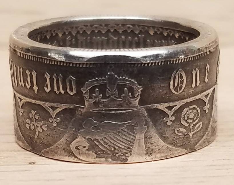 Authentic 1885 Florin - Victoria "Gothic' Münzring Authentic 1885 Florin - Victoria "Gothic' Münzring von FreedomringsByKarl