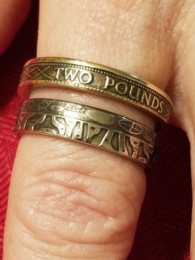 Zwei Pfund, Zwei Ringe Zwei Pfund, Zwei Ringe von FreedomringsByKarl