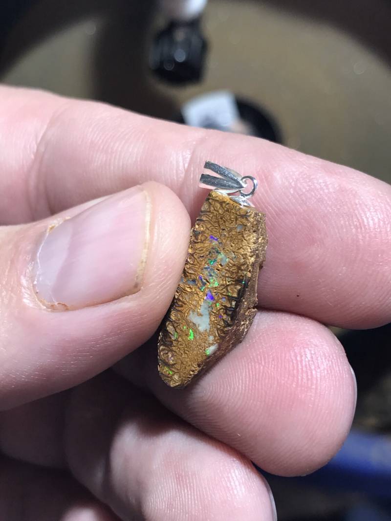 Koroit Boulder Opal Anhänger Lebhafte Blau Grün Sterling Silber Öse Koroit Boulder Opal Anhänger Lebhafte Blau Grün Sterling Silber Öse von Freeformrockart