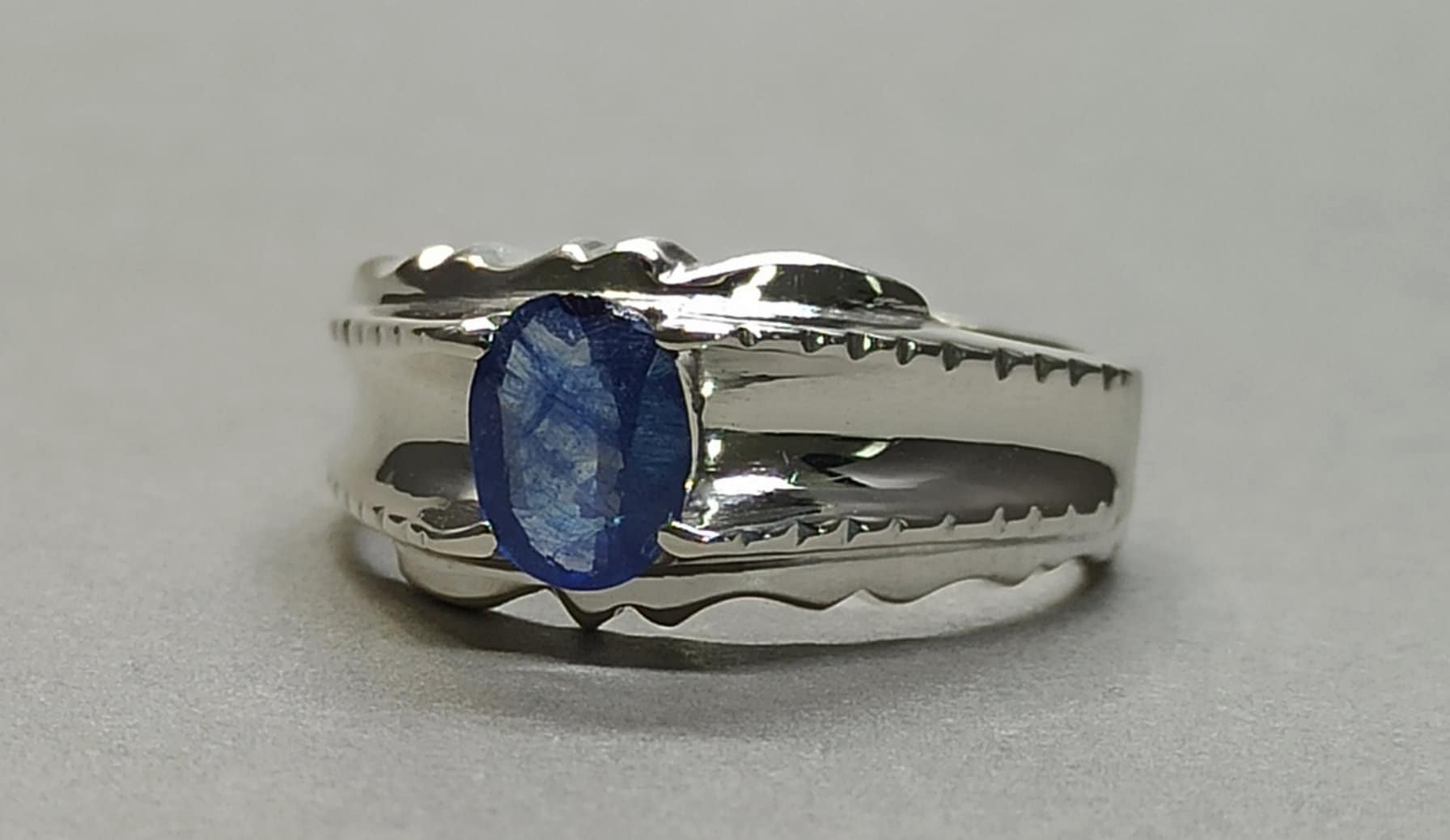 1 Karat Natürlicher Saphir Ring 925 Sterling Silber Handgemachter Frauen Neelam Blauer September Geburtsstein Geschenk Für Sie von FreehasCreations
