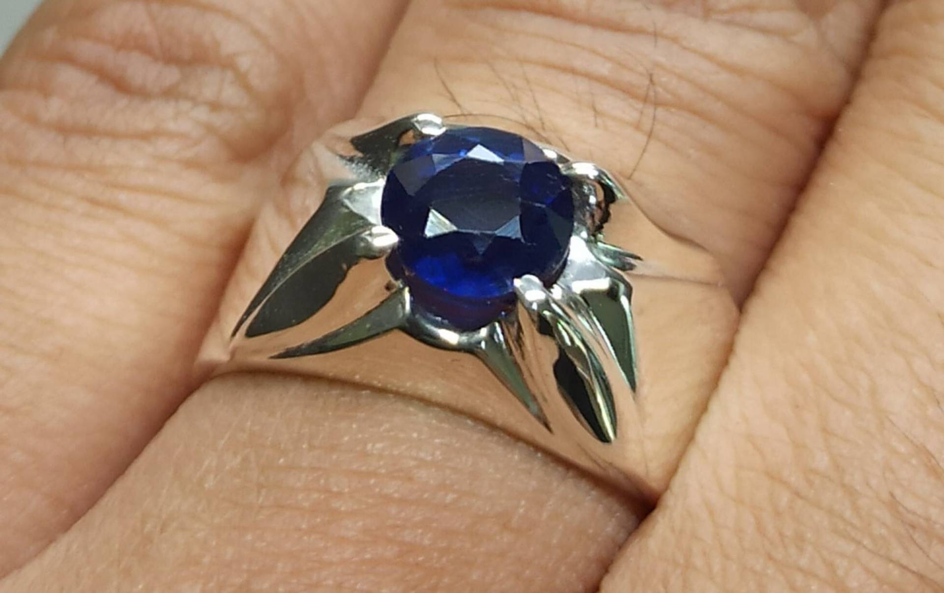 1 Karat Natürlicher Saphir Ring 925 Sterling Silber Handgemachter Frauen September Birthstone Geschenk Für Sie Neelam Blauer von FreehasCreations