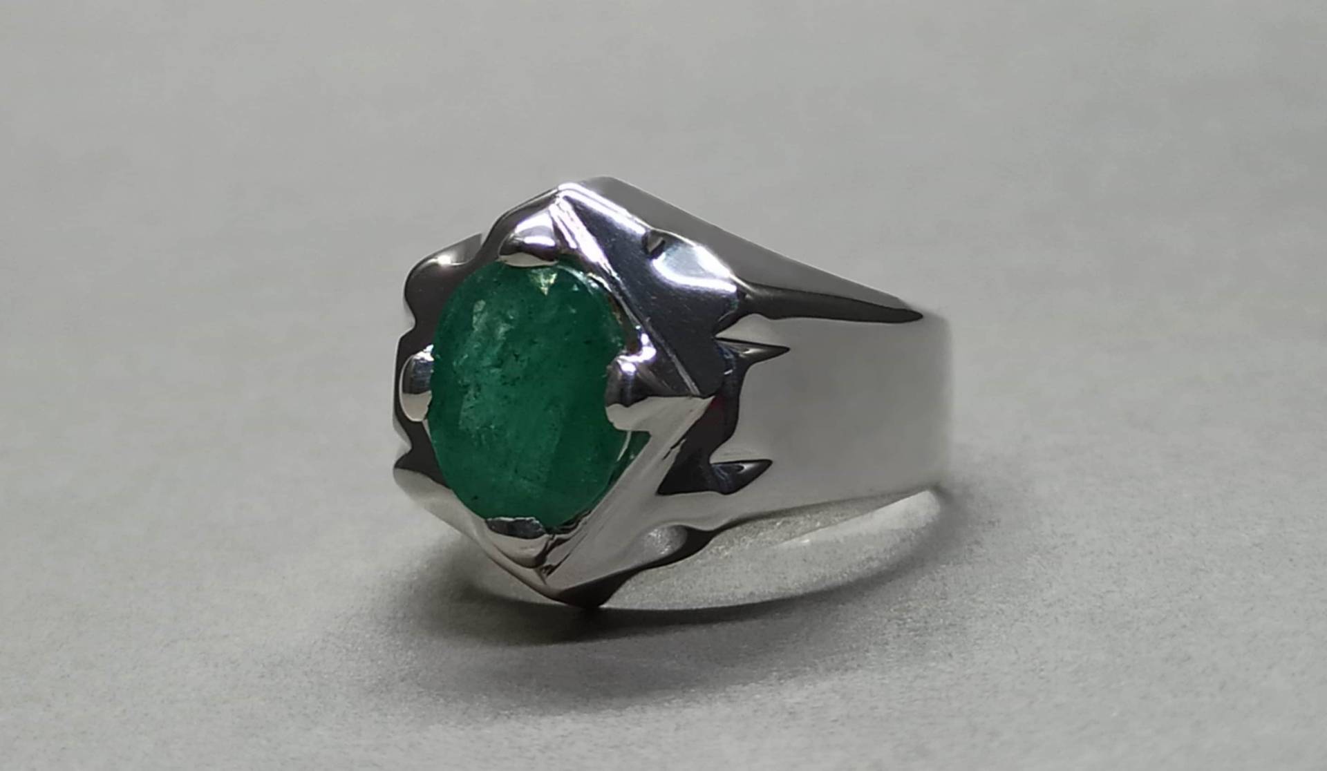 4 Karat Smaragd 925 Sterling Silber Handgemacht Männer Ring Oval Cut Reicher Grün Mai Birthstone Zamurd Geburtstagsgeschenk Für Ihn von FreehasCreations