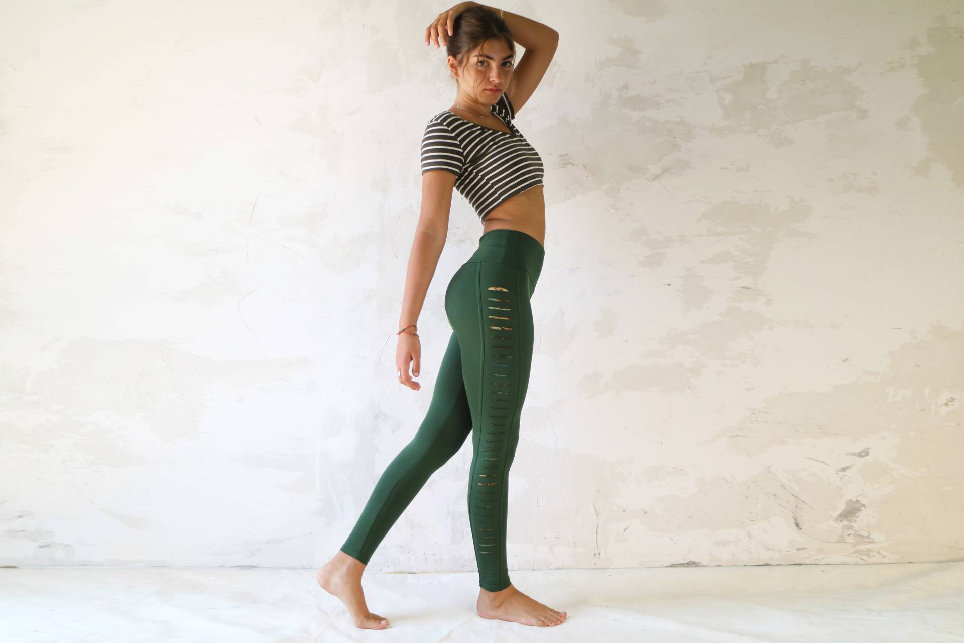 Grüne Yoga Leggings, Festival Kleidung, Hose, Naturbekleidung, Seitliche Schlitz Baumwoll Einzigartige Leggings Für Frauen von FreespiritstudioShop