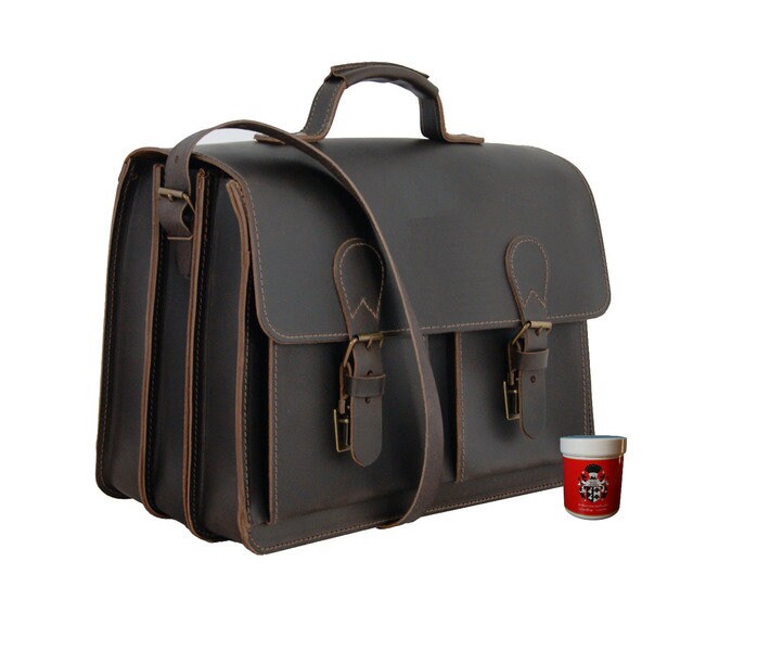 Lehrertasche Xxl Aus Sattelbraunem Bio-Leder Lehrertasche Xxl Aus Sattelbraunem Bio-Leder von FreiherrvonMaltzahn