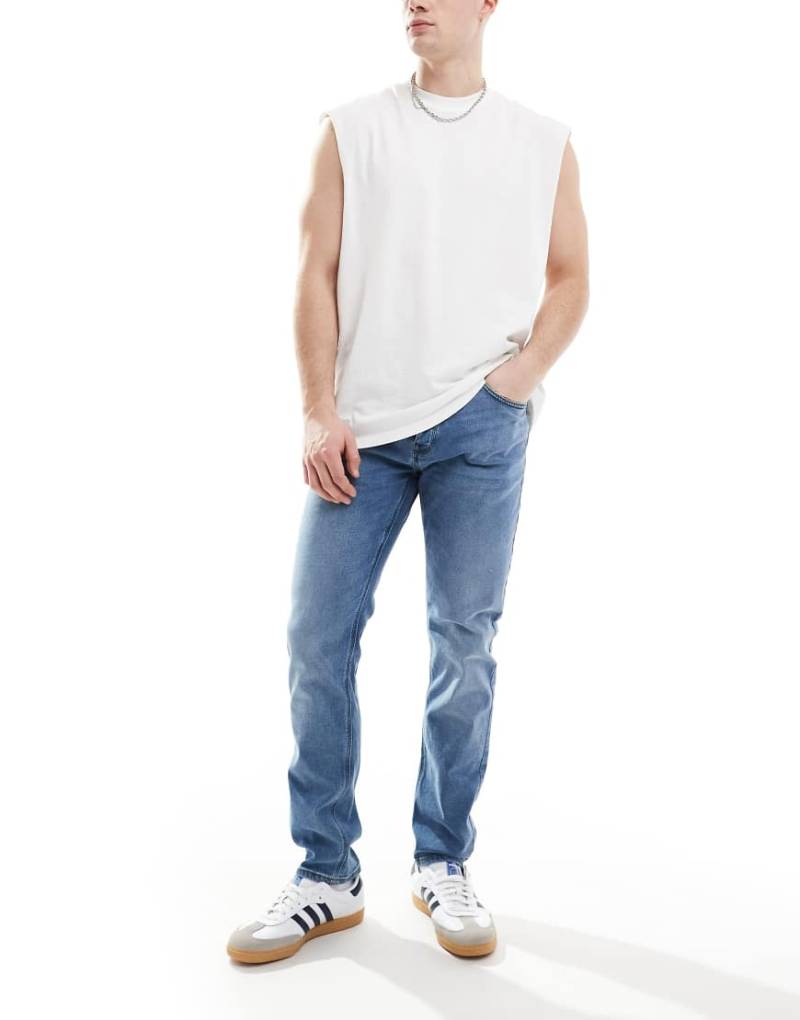 French Connection - Schmal geschnittene Jeans in Mittelblau von French Connection Mens