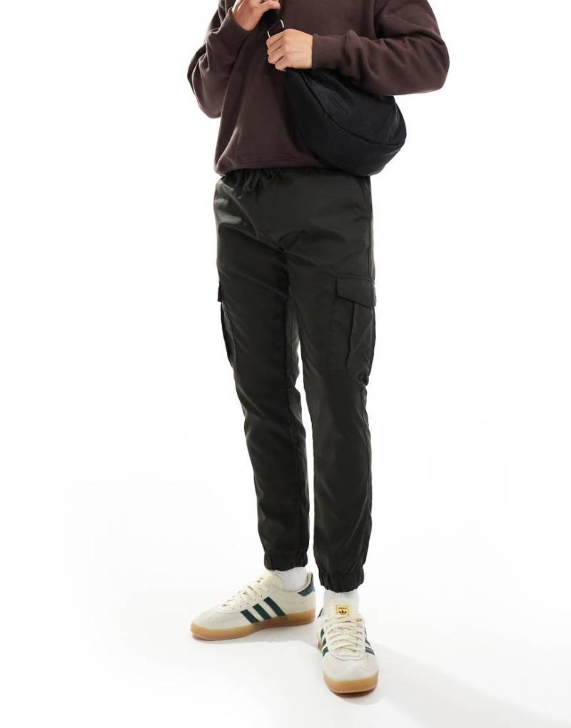 French Connection - Utility-Cargohose aus Tech-Stoff in Khaki-Grün von French Connection Mens