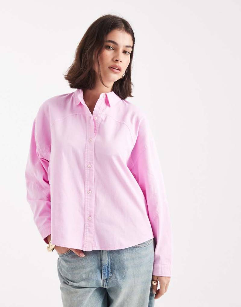 French Connection - Dana - Jeanshemd in Rosa mit Ziernaht von French Connection