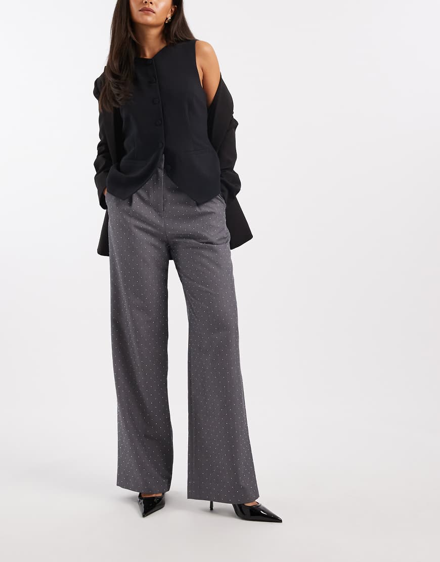 French Connection - Elegante weite Hose in Grau mit Strassdetails French Connection - Elegante weite Hose in Grau mit Strassdetails von French Connection