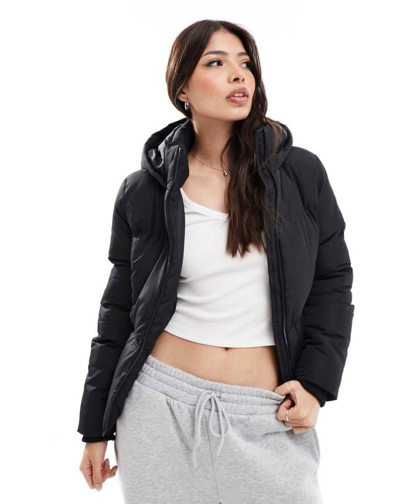 French Connection - Pufferjacke in Schwarz mit Kapuze von French Connection
