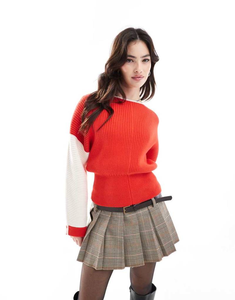 French Connection - Pullover in Orange und Weiß mit überschnittenen Schultern-Bunt von French Connection