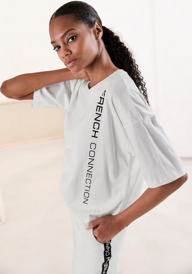 French Connection T-Shirt mit weiten Ärmeln und Logodruck French Connection T-Shirt mit weiten Ärmeln und Logodruck von French Connection
