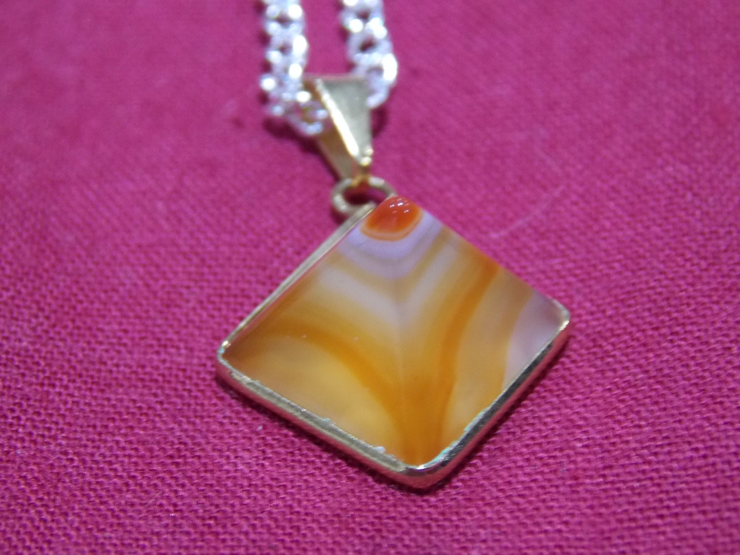 Halbedelstein/Kristall Halskette Kette Anhänger von FrenchAntiqueGoods