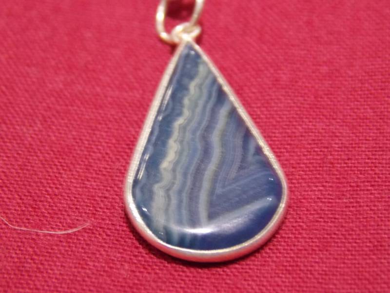Halbedelstein/Kristall Halskette Kette Anhänger von FrenchAntiqueGoods