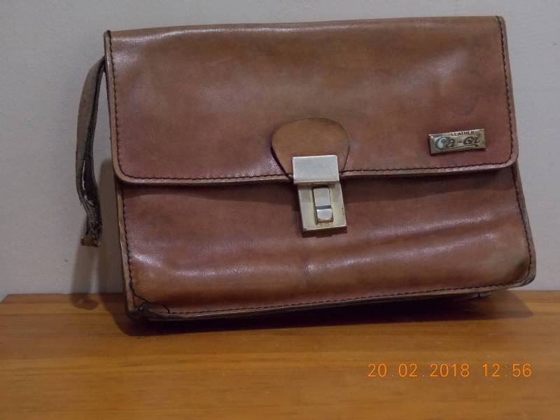 Vintage Französisch Leder Handtasche, Geldbörse, Mann Tasche, Geldtasche Vintage Französisch Leder Handtasche, Geldbörse, Mann Tasche, Geldtasche von FrenchAntiqueGoods