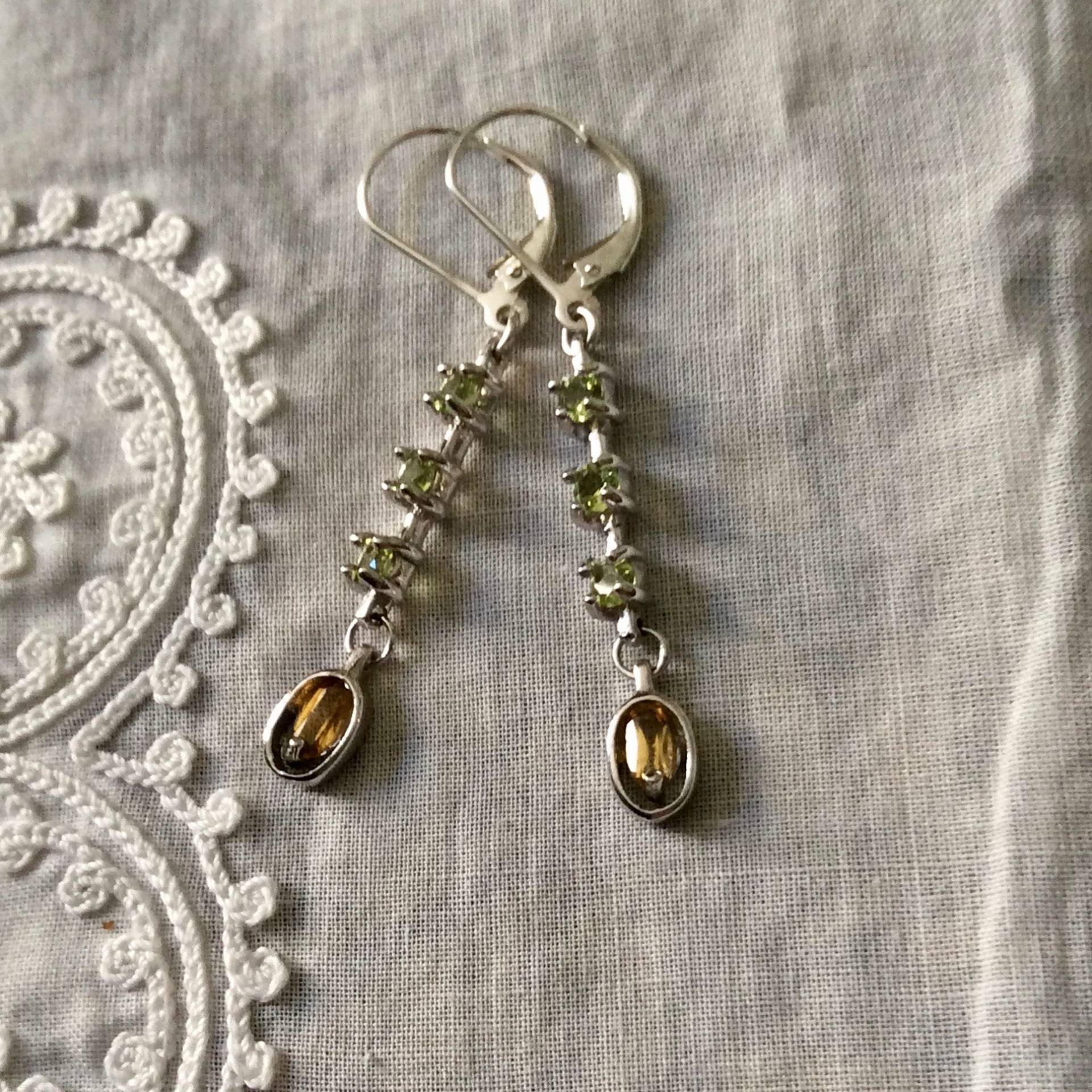 Echte Citrine & Peridots Sterling Vintage Ohrringe - Original Design Steine Sterling Silber Aus Frankreich Echte Citrine & Peridots Sterling Vintage Ohrringe - Original Design Steine Sterling Silber Aus Frankreich von FrenchBoutikVintage