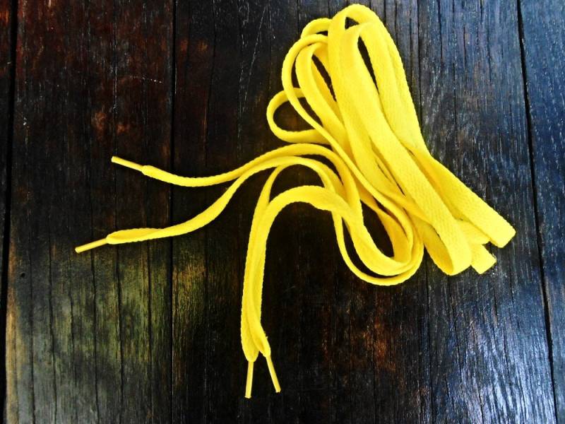 Schuh Spitze Gelb Polyester Schnürsenkel Bootlaces Sport Sneakers Gym Schuhe Stiefel Zubehör Frauen Männer Unisex Tragen Fuß Accessoire von FrenchGirlsShop