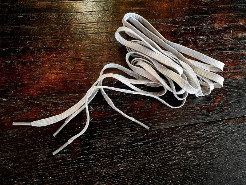 Schuh Spitze Leicht Grau Polyester Schnürsenkel Bootlaces Sport Sneakers Sportlich Gym Schuhe Stiefel Zubehör Frauen Männer Unisex Tragen von FrenchGirlsShop