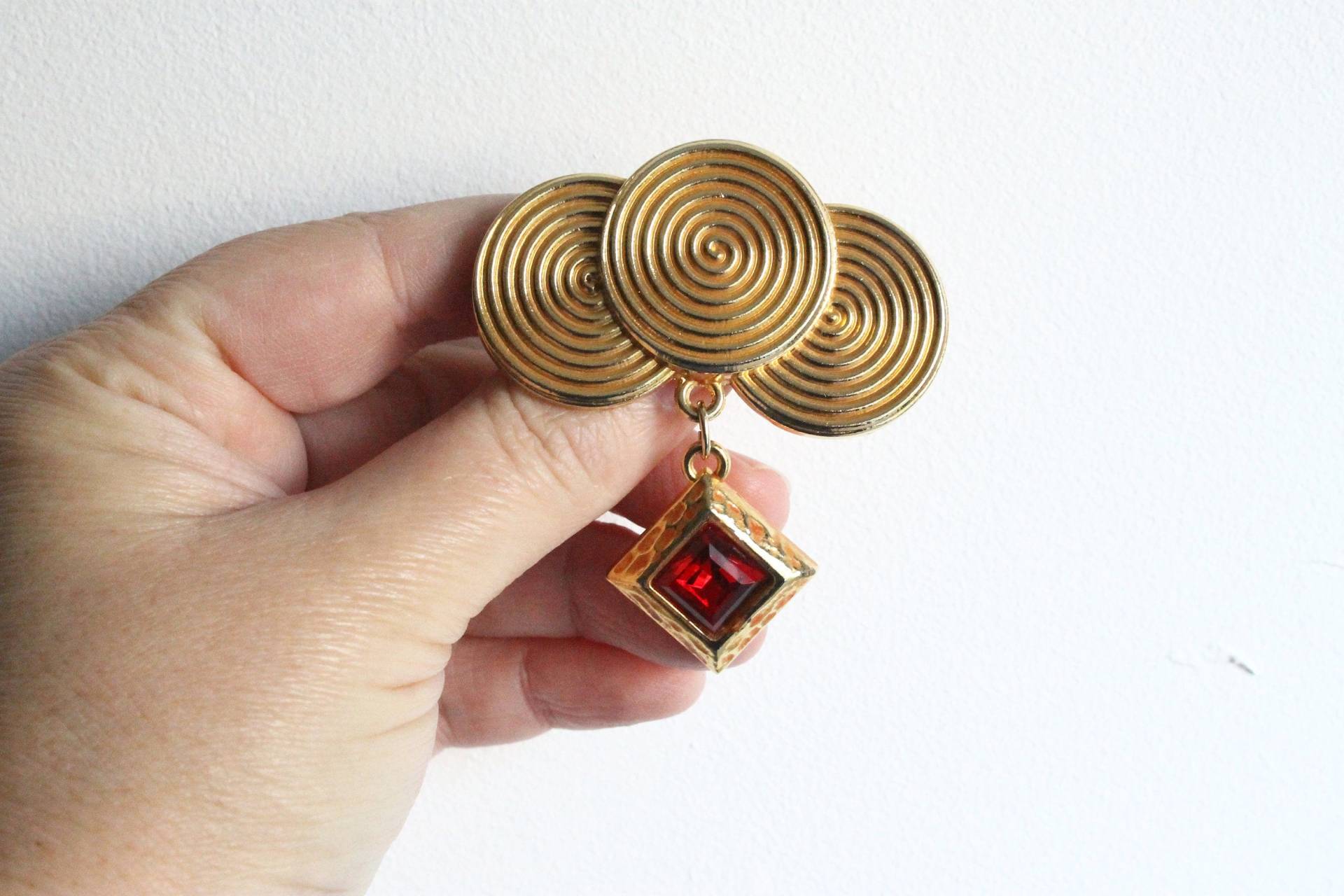 Vintage Maroussia Modeschmuck Brosche Von Slava Zaïtsev Parfum Vintage Maroussia Modeschmuck Brosche Von Slava Zaïtsev Parfum von FrenchHomeVintage