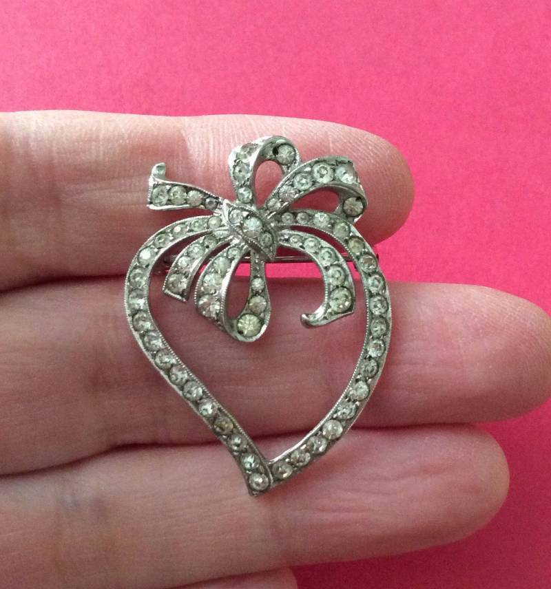 Herz Topas Sterling Vintage Brosche - Sterling Silber Wunderschönes Herz Funkelnder Weißer Vintage-Design Erhabene Aus Frankreich von FrenchVintageBoutik
