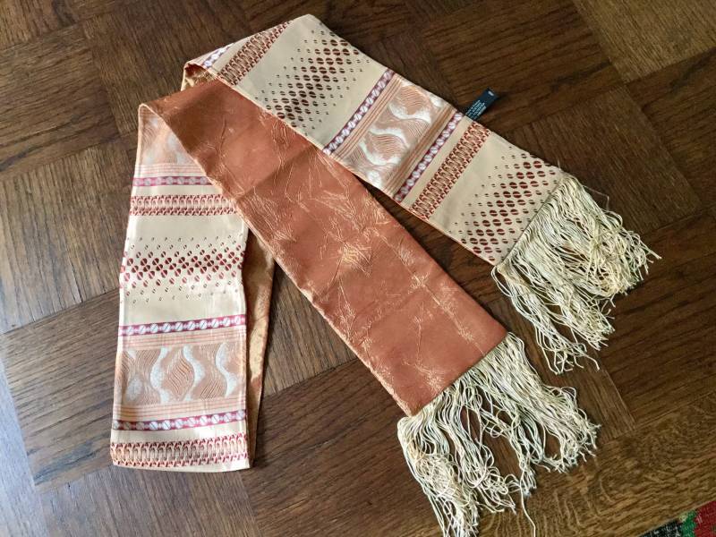 Luxus-Schal Vintage Frankreich Paris Designer-Schal - Sehr Schöne Qualität Haute Couture Luxus-Accessoire Paris Aus Frankreich Luxus-Schal Vintage Frankreich Paris Designer-Schal - Sehr Schöne Qualität Haute Couture Luxus-Accessoire Paris Aus Frankreich von FrenchVintageJewel