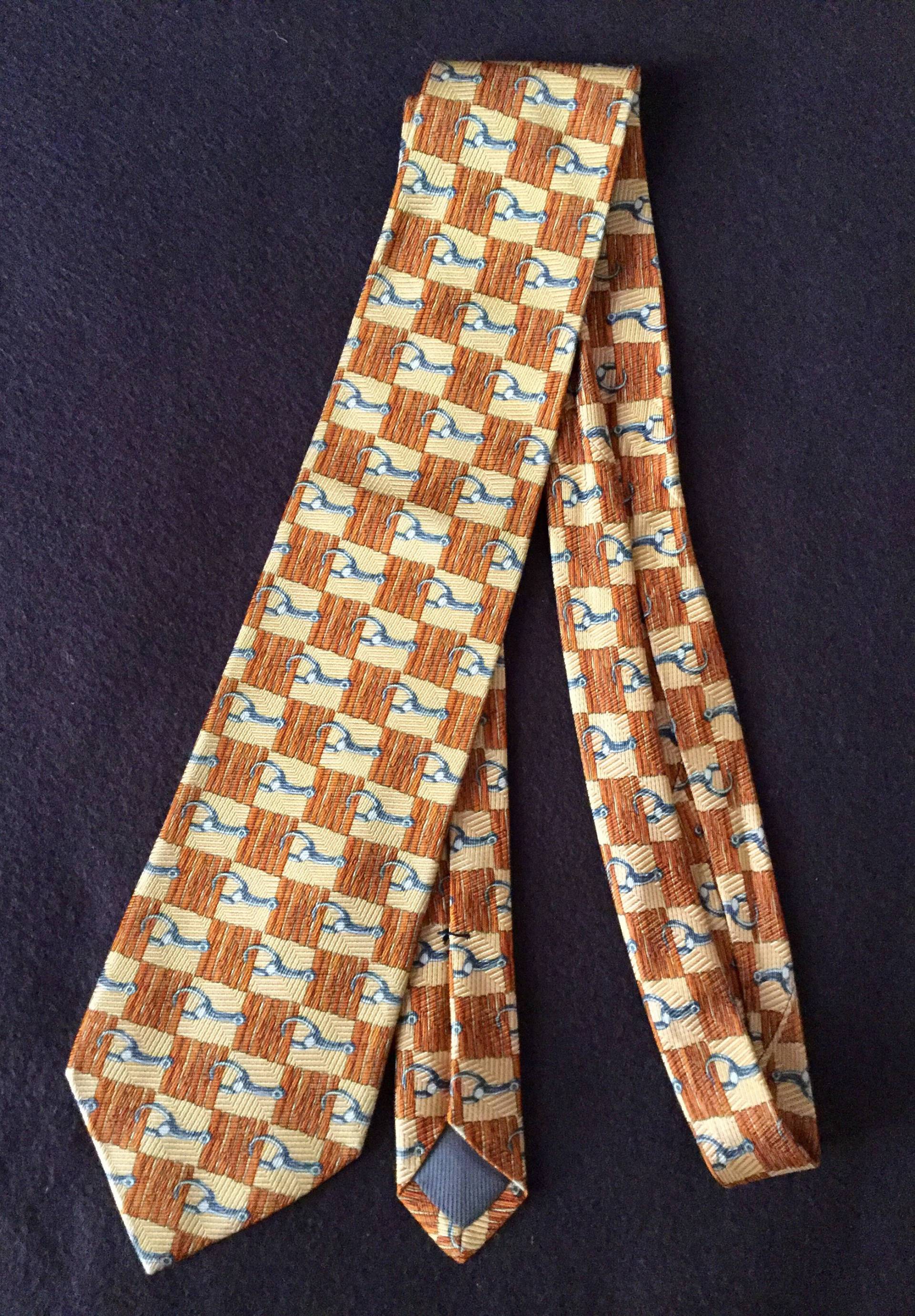 Paris Frankreich Celine Luxe Vintage Seidenkrawatte - Haute Couture Signiert Von Celine Komplett Aus Seide Luxusseidenkrawatte Paris Frankreich Celine Luxe Vintage Seidenkrawatte - Haute Couture Signiert Von Celine Komplett Aus Seide Luxusseidenkrawatte von FrenchVintageJewel