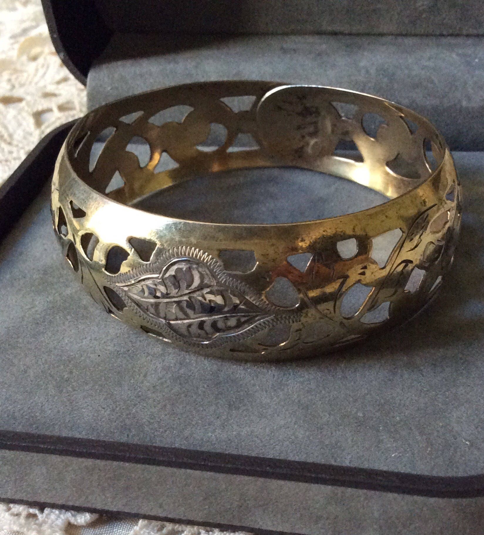Vintage Art Deco Großes Armband Aus Vermeil-Silber - Schnitzerei, Niello Seltene Vintage-Handarbeit Alle Markenzeichen Einzigartiger Schöpferschmuck Vintage Art Deco Großes Armband Aus Vermeil-Silber - Schnitzerei, Niello Seltene Vintage-Handarbeit Alle Markenzeichen Einzigartiger Schöpferschmuck von FrenchVintageJewel