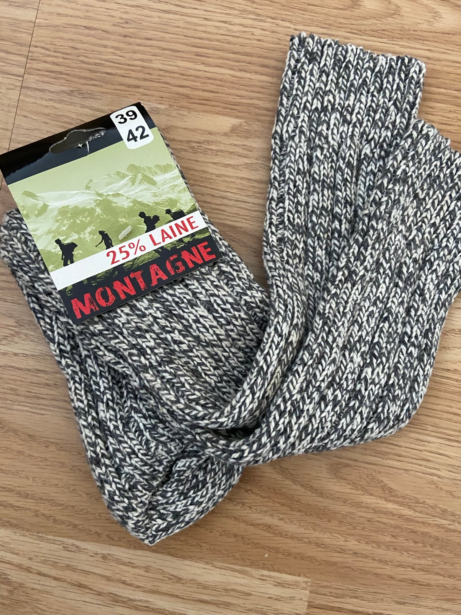 Nos - Vintage Unisex Grau Und Creme Chunky Stricken Wolle Über Knie Lange Boot Socken Skifahren/Wandern Rambling Passt | Größe 39-42 von Frenchauthentic