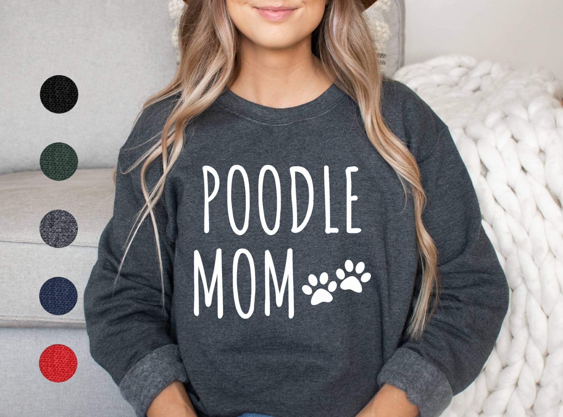 Pudel Mom Sweatshirt | Für Sie Pullover Frauen Geschenke Miniatur Mutter Zwergpudel Mama von FrenchieDogMomCo