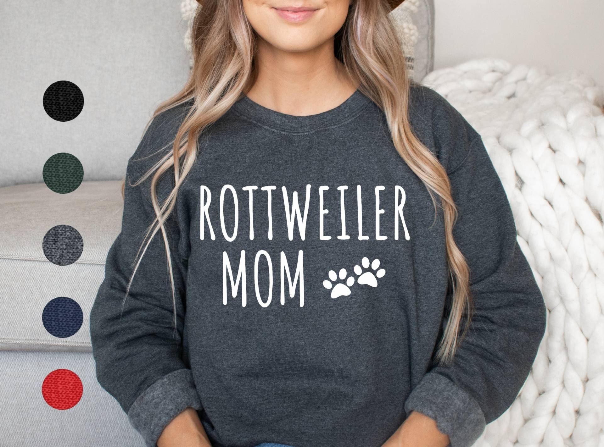 Rottweiler Mom Sweatshirt | Geschenke Rottie Geschenk Für Frauen Mama von FrenchieDogMomCo