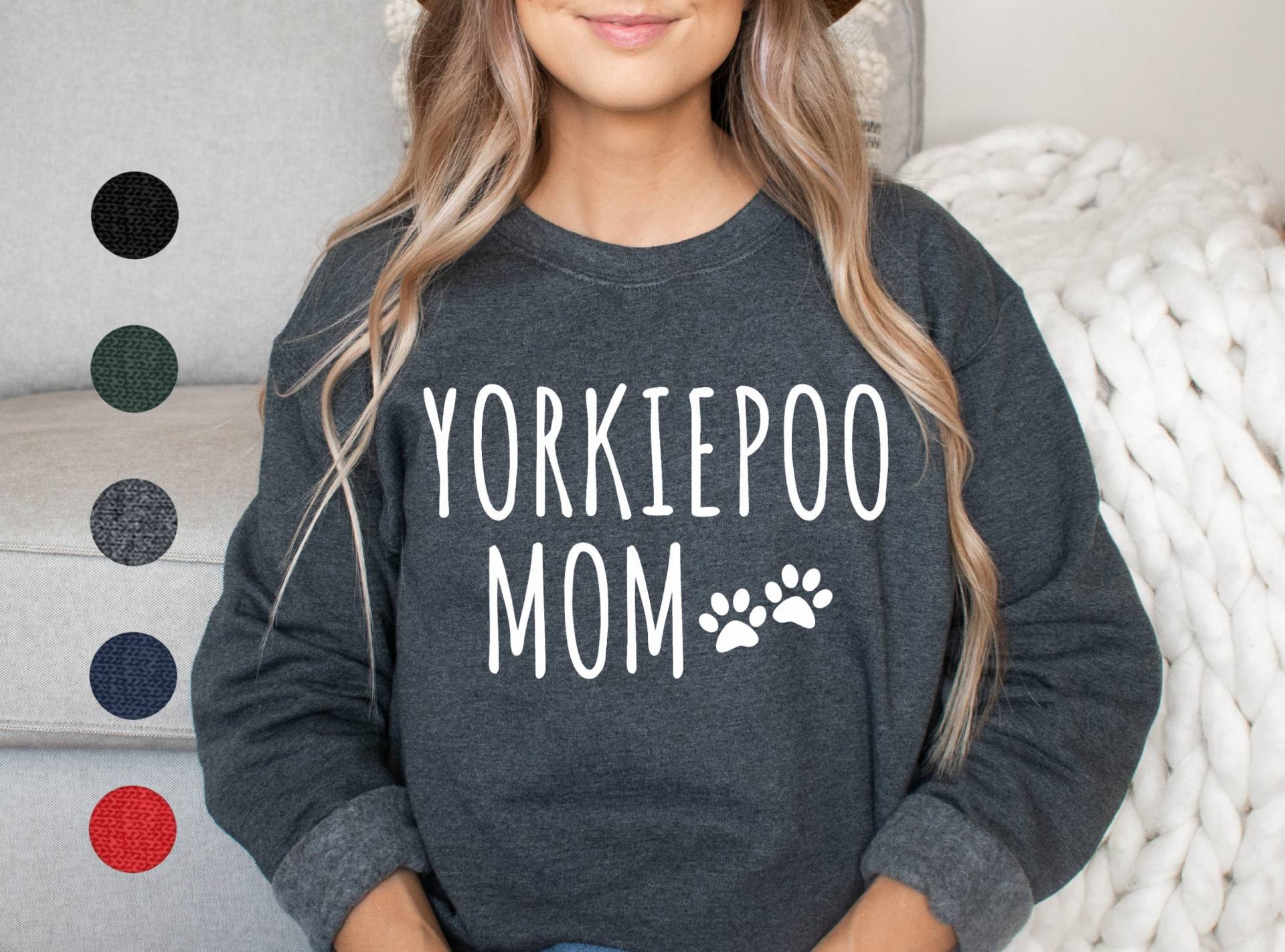 Yorkiepoo Mama Sweatshirt | Mom Pullover Geschenke Yorkiepudel Hund von FrenchieDogMomCo