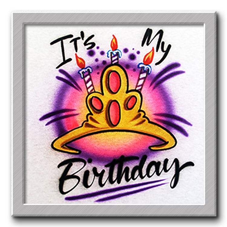 Airbrush T-Shirt Es Sind Meine Geburtstagskerzen Ihr Name Jedes Alter Sie Wählen Eine Farbe von FreshAirShirts