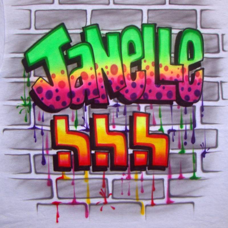 Airbrush T-Shirt - Graffiti Airbrushed Brick Wall Hip Hop Custom Geschenk 80Er/90Er von FreshAirShirts