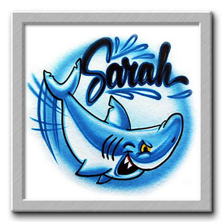 Airbrush T-Shirt - Hai Blau Ihr Name Personalisiertes Geschenk Individuelles von FreshAirShirts
